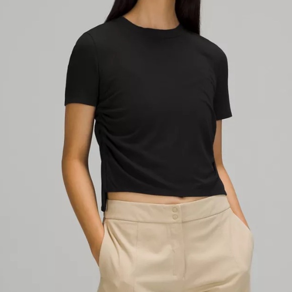 Lululemon Side Cinch Ribbed Tshirt Black size 8 - Picture 2 of 4